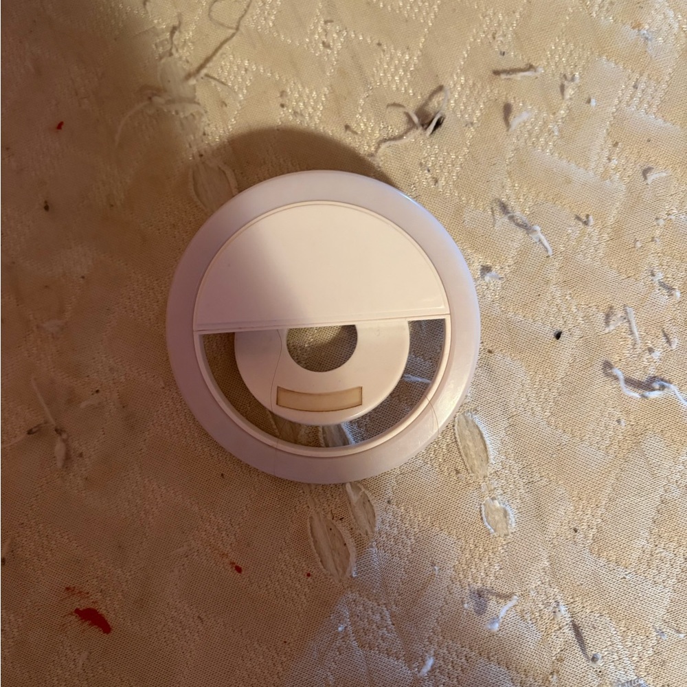 White Round Plastic Air Vent Cover